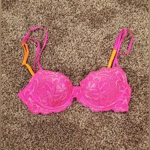 Victoria’s Secret PINK bra